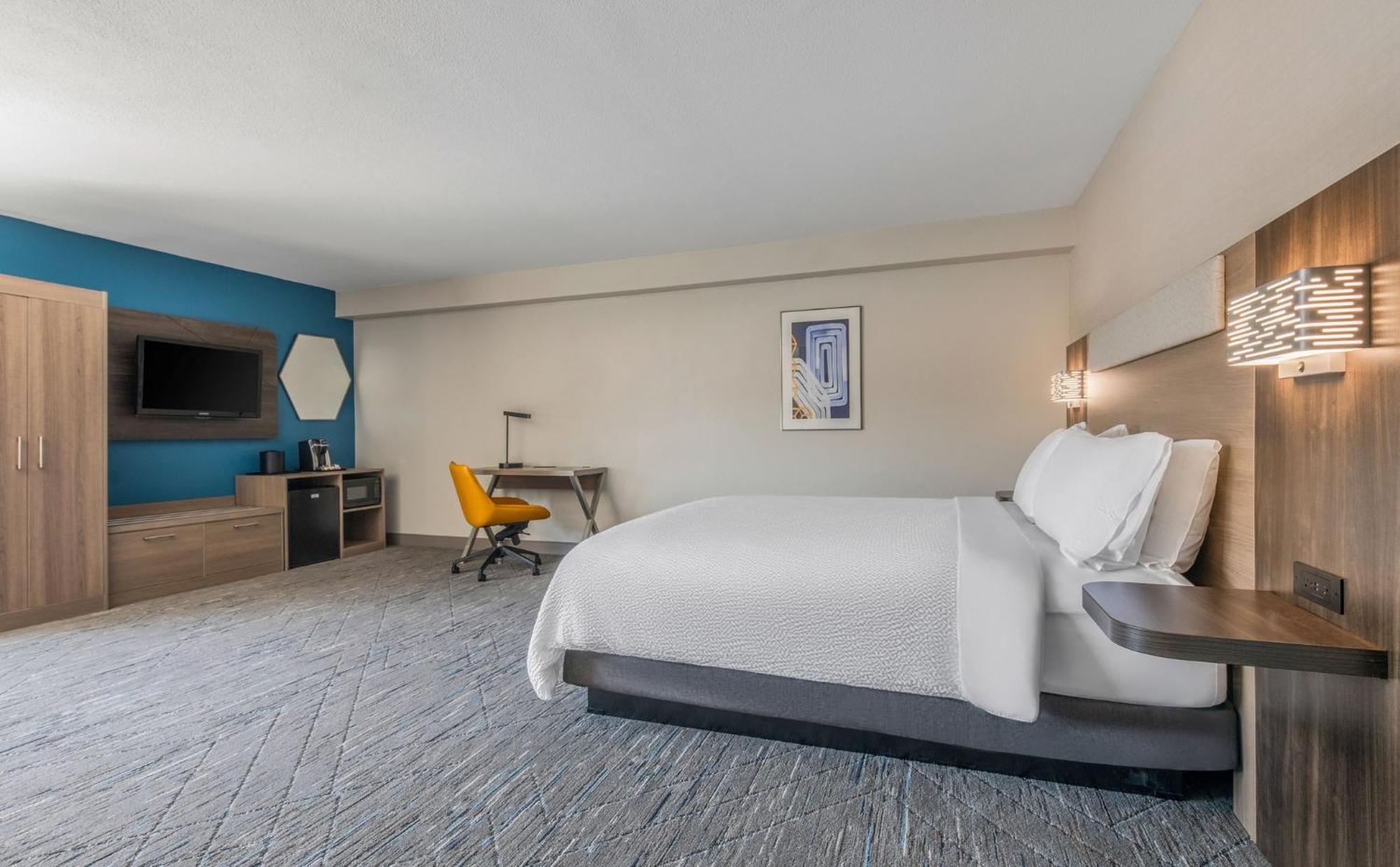 Express San Diego South - National By Ihg Hotel