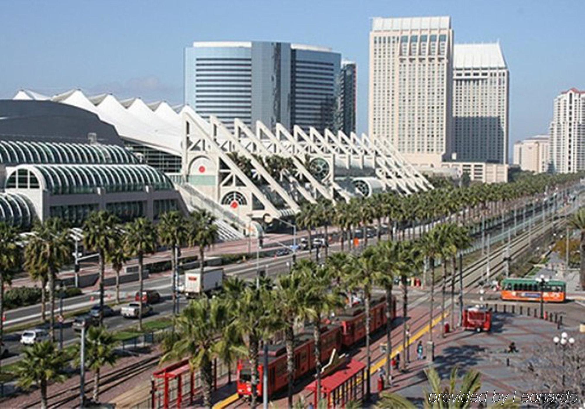 Express San Diego South - National By Ihg Hotel
