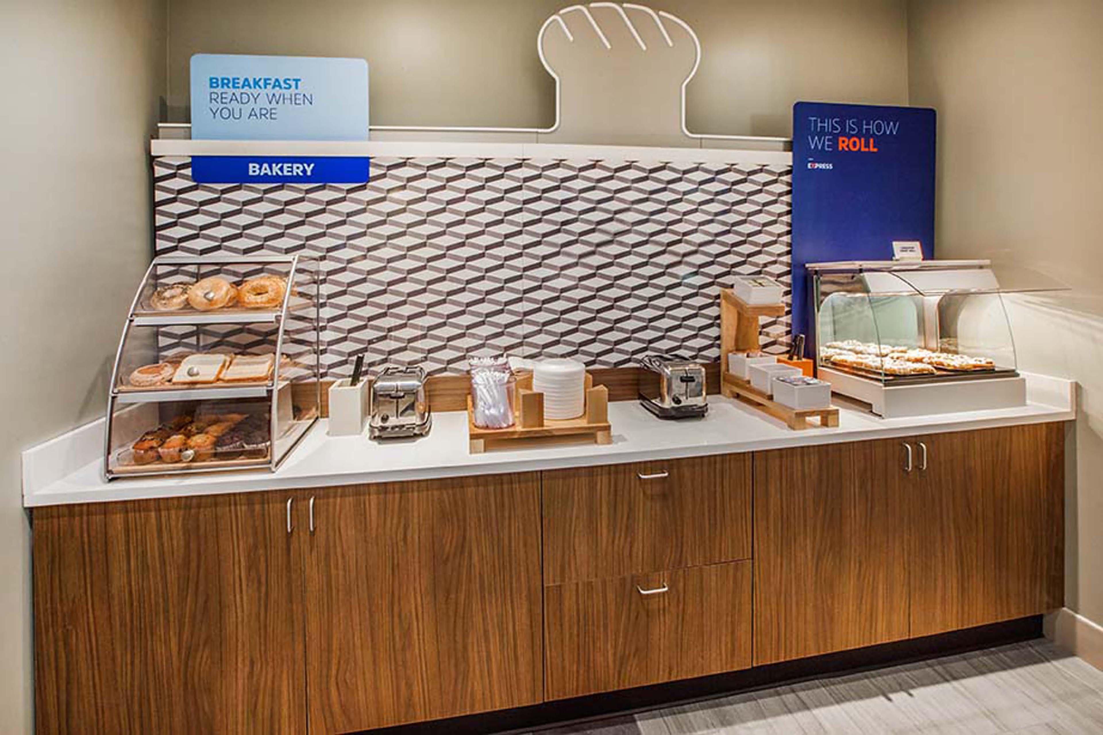 Express San Diego South - National By Ihg