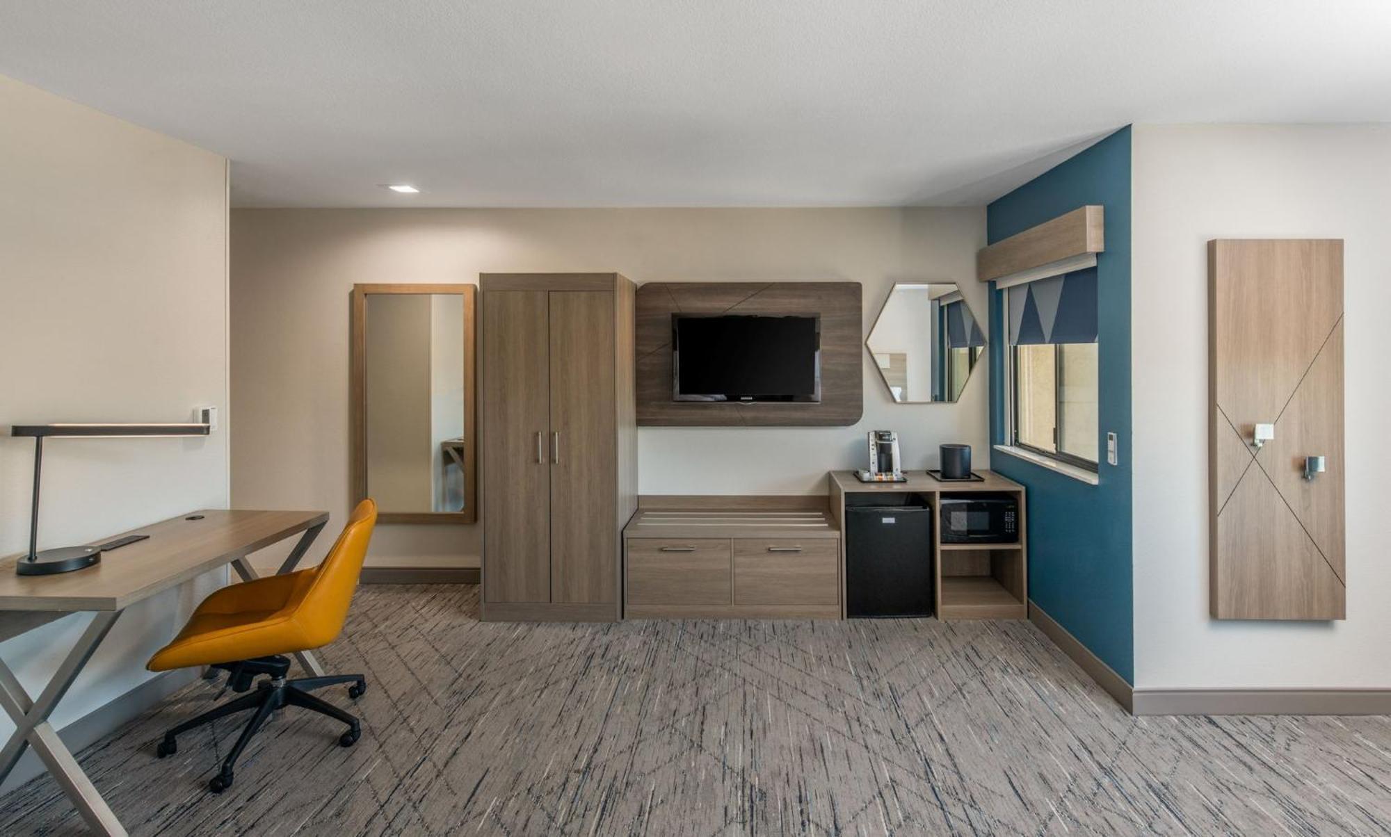 Express San Diego South - National By Ihg 2* National City