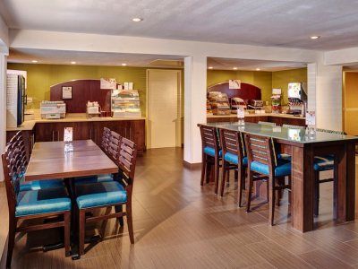 Express San Diego South - National By Ihg Hotel National City