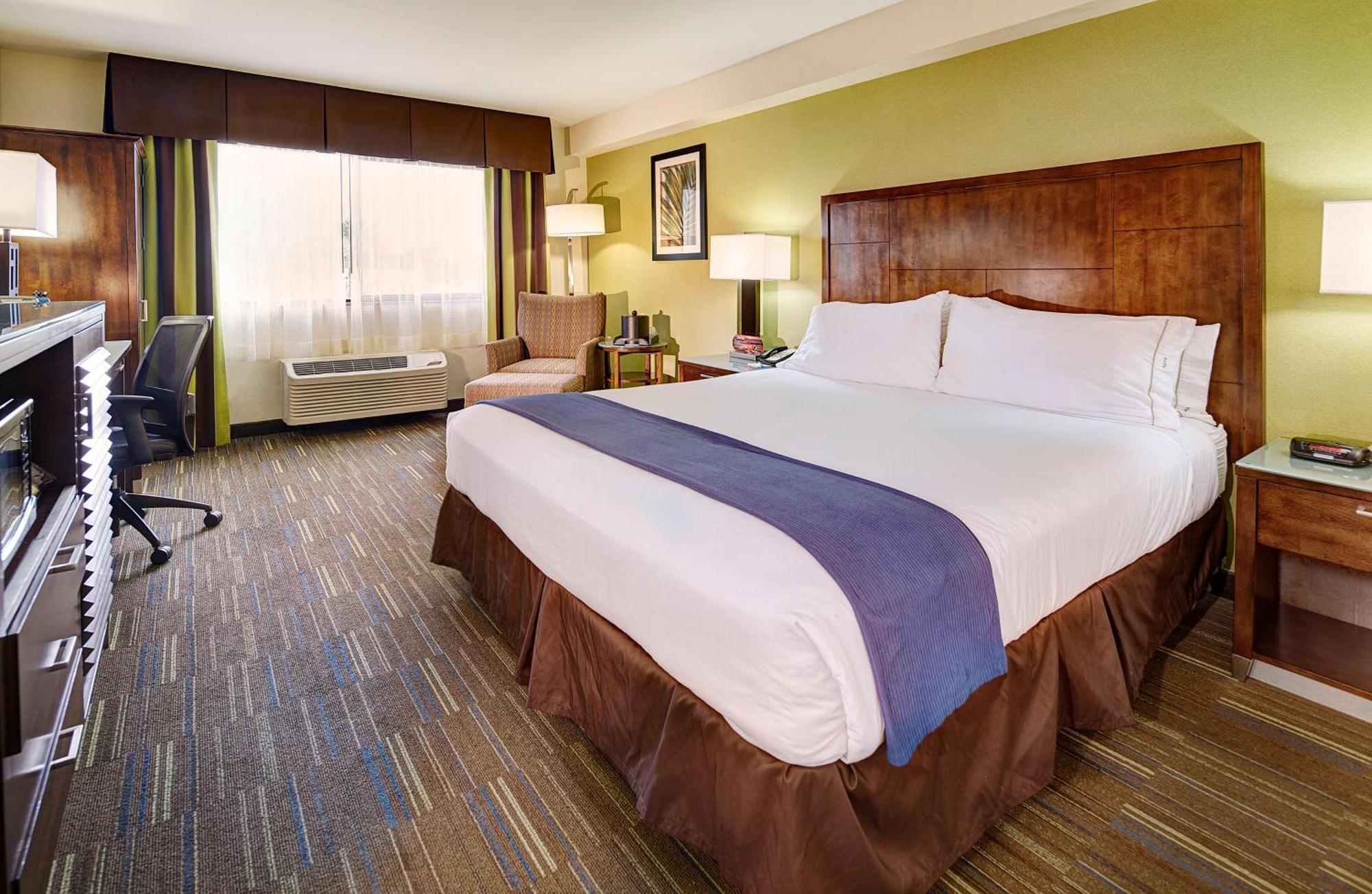 Express San Diego South - National By Ihg