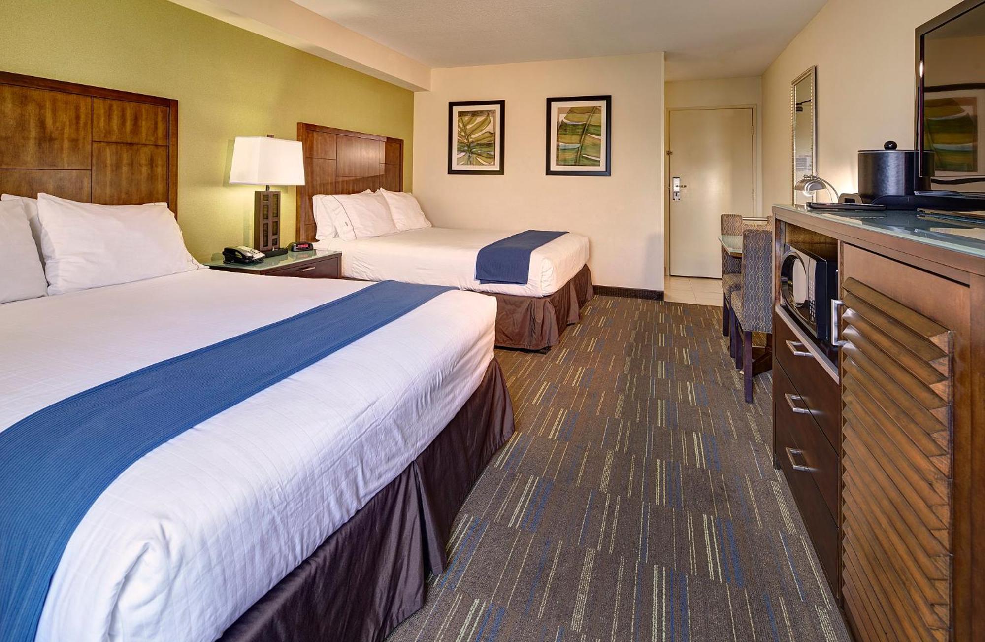 Hotel Express San Diego South - National By Ihg