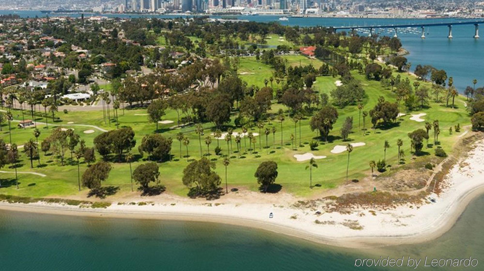 Express San Diego South - National By Ihg 2* National City