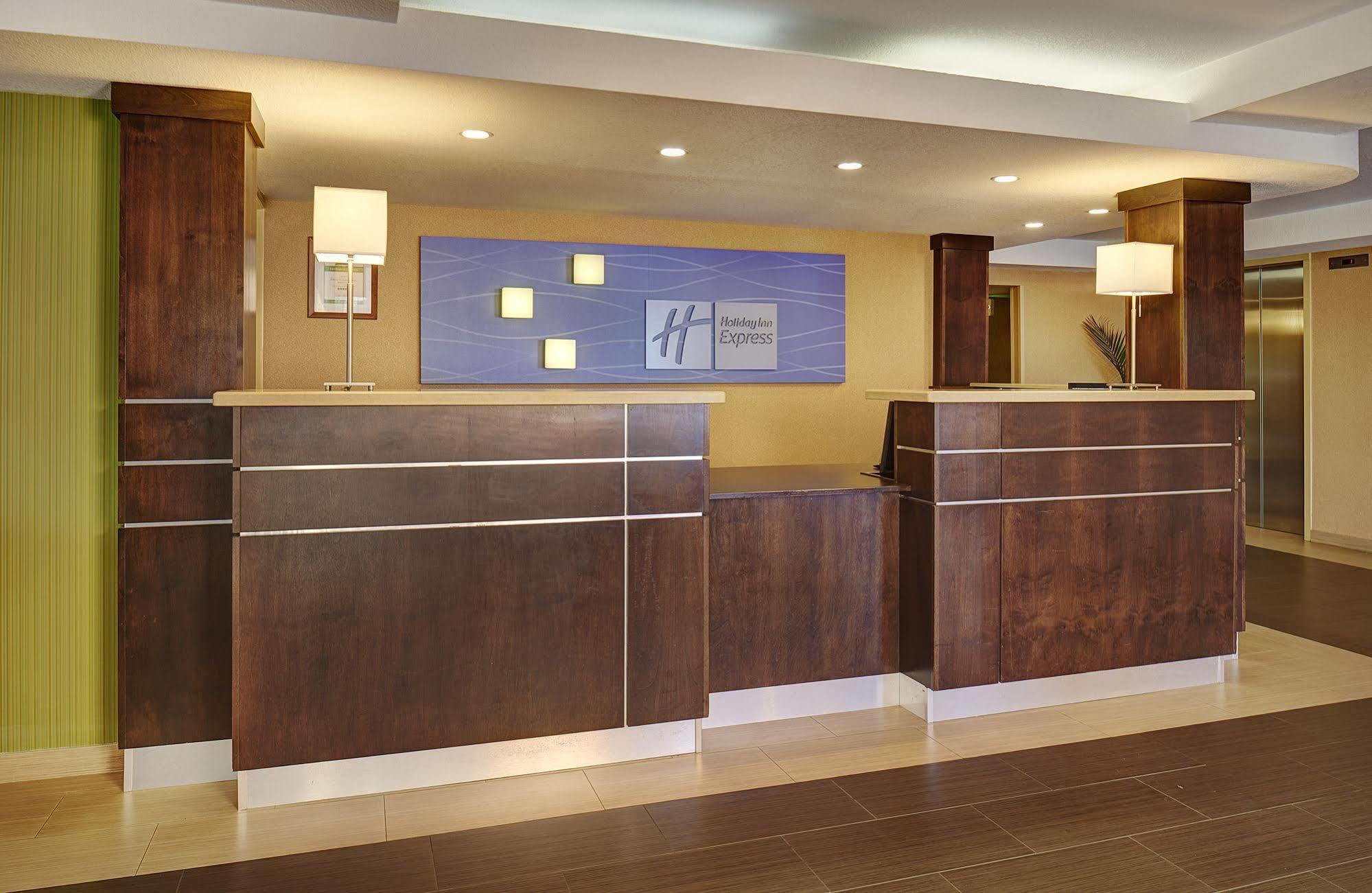 Express San Diego South - National By Ihg Hotel